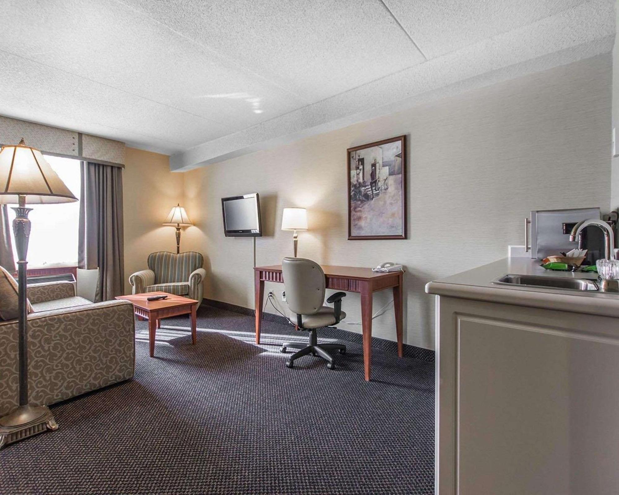 Quality Inn & Suites Bay Front Sault Ste. Marie Εξωτερικό φωτογραφία
